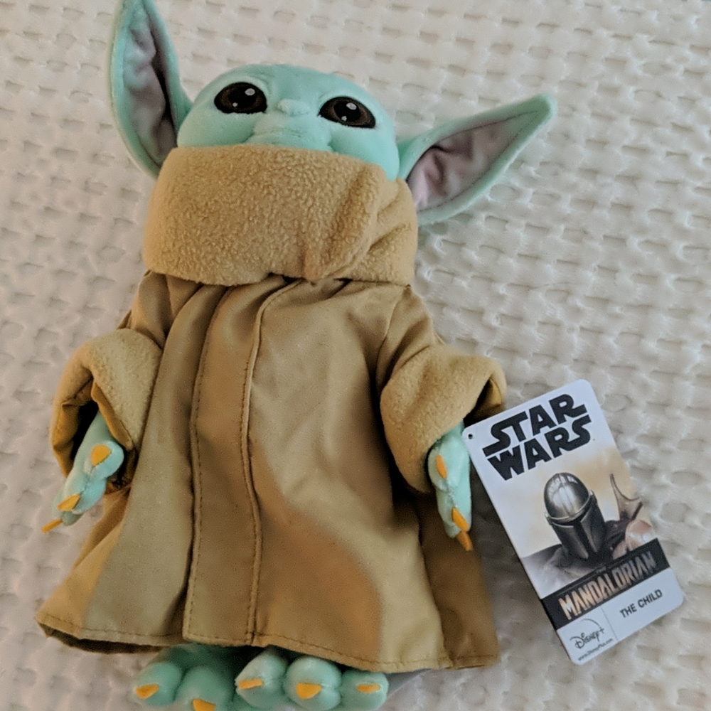 NWT mandalorian Disney baby Yoda grogu